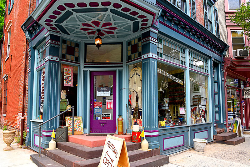 Exterior or Antiques on Broadway in Jim Thorpe, PA.