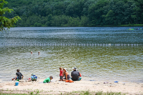 People on the shore of Tuscarora State Park