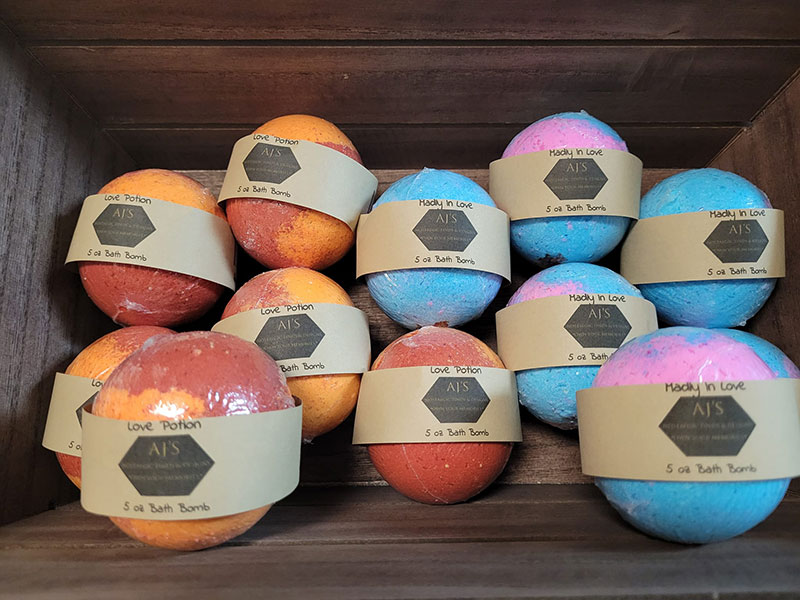 Family Handmade & Friends Gift Shop image