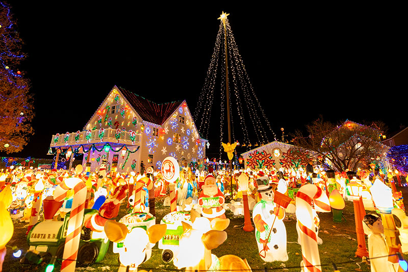 Peckville Christmas House image
