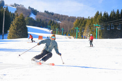 Image of man skiing down a trail at Elk Mountain in Union Dale, PA.