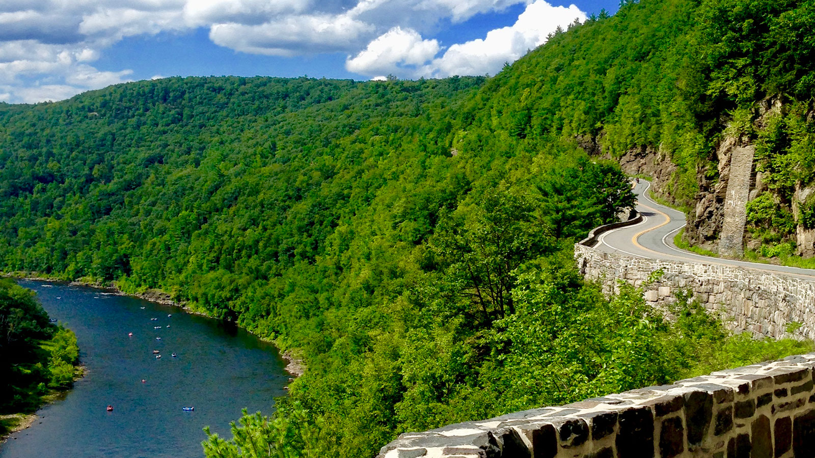 View of the the Upper Delaware Scenic and Recreational River taken from the Hawks Nest Lookout in Sparrow Bush, NY.