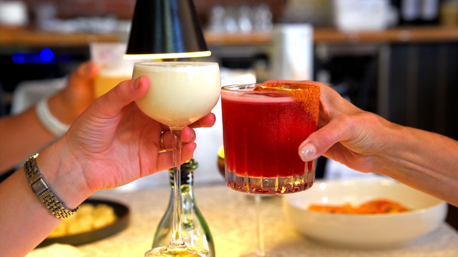 Ravyn & Robyn Food & Wine Image