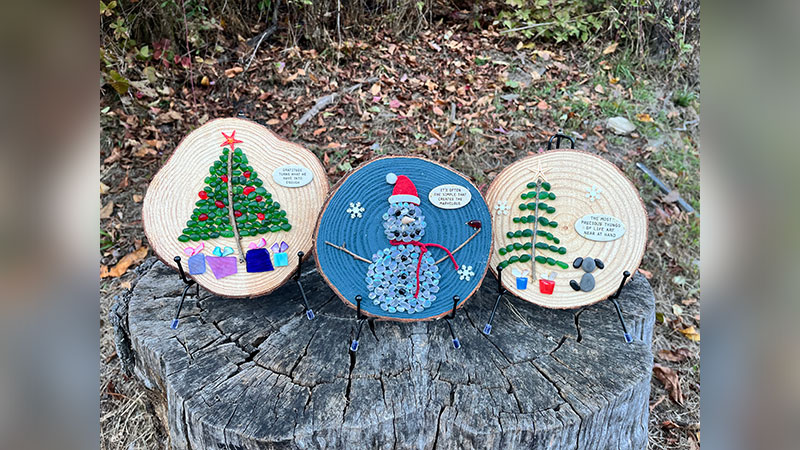 Holiday Glass Bead Art Workshop image