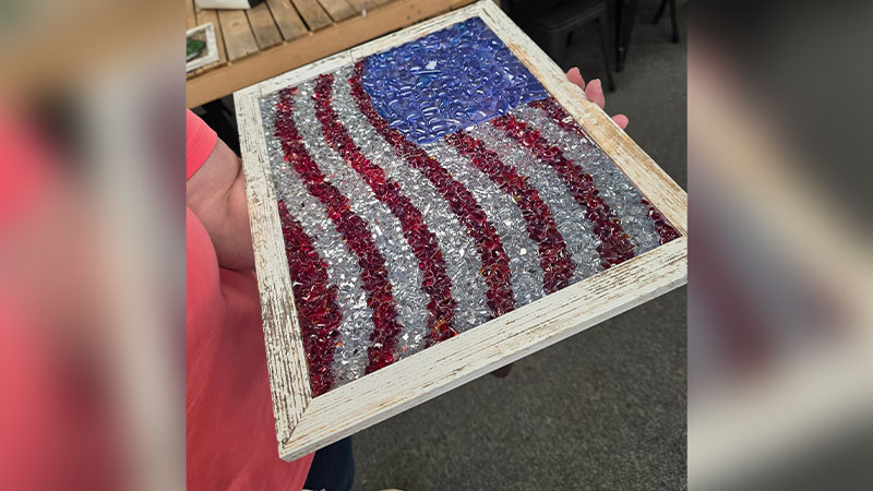 Flag Crushed Glass Workshop image
