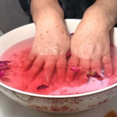 Elizabeth Tighe Nail Spa image